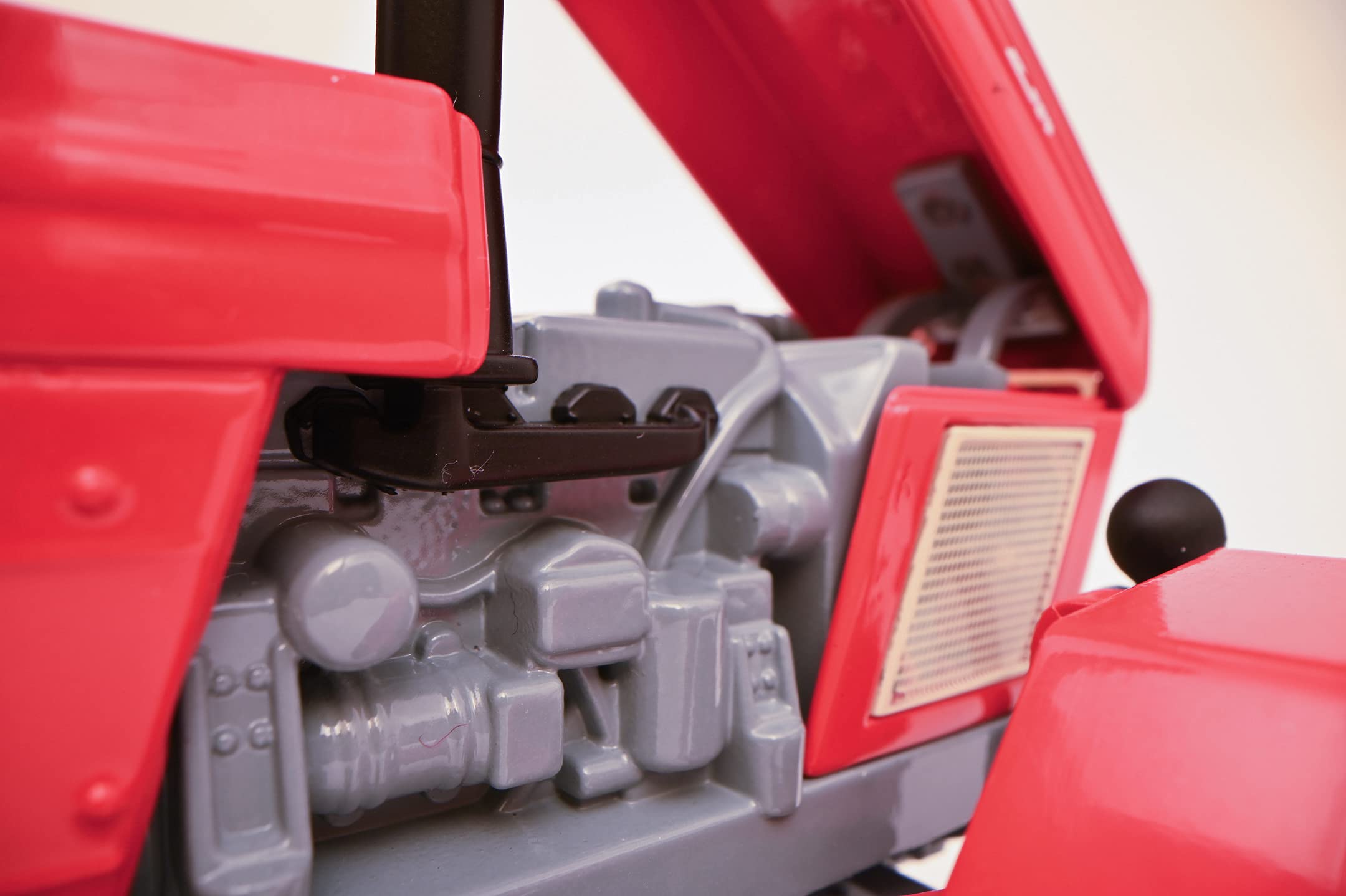 schuco-edition-fortschritt-zt-304-traktor-1-32-rot-modellauto image 6
