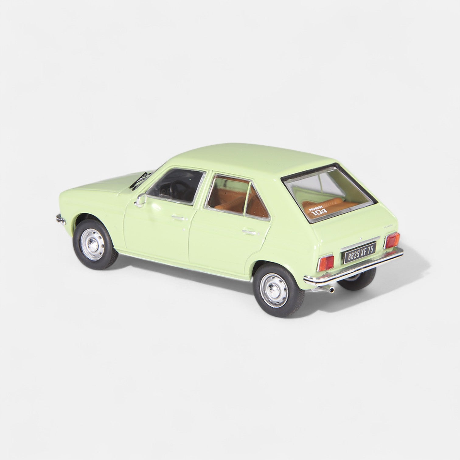 nzg-peugeot-104-1972-modellauto-1-43-pistaziengr-n-lim image 5