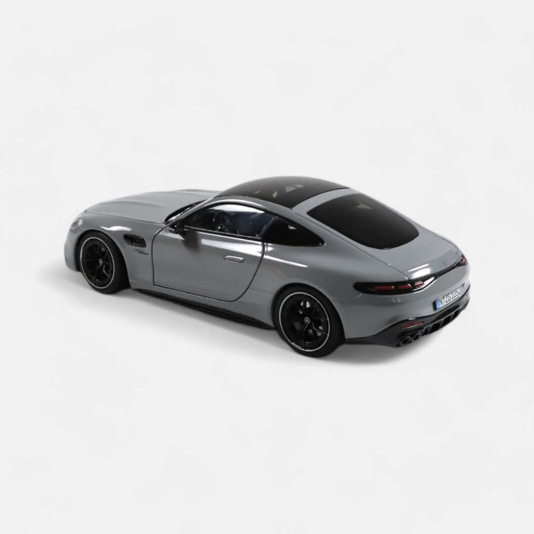 nzg-mercedes-amg-gt-43-modellauto-1-18-alpingrey image 2