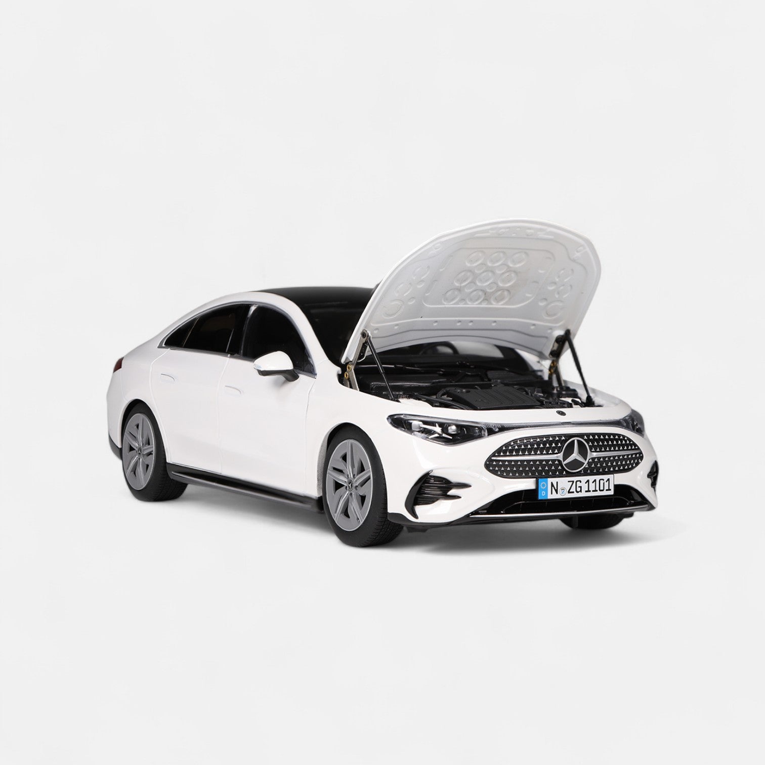 nzg-mercedes-benz-cla-coup-modellauto-polarwei-hybrid image 4