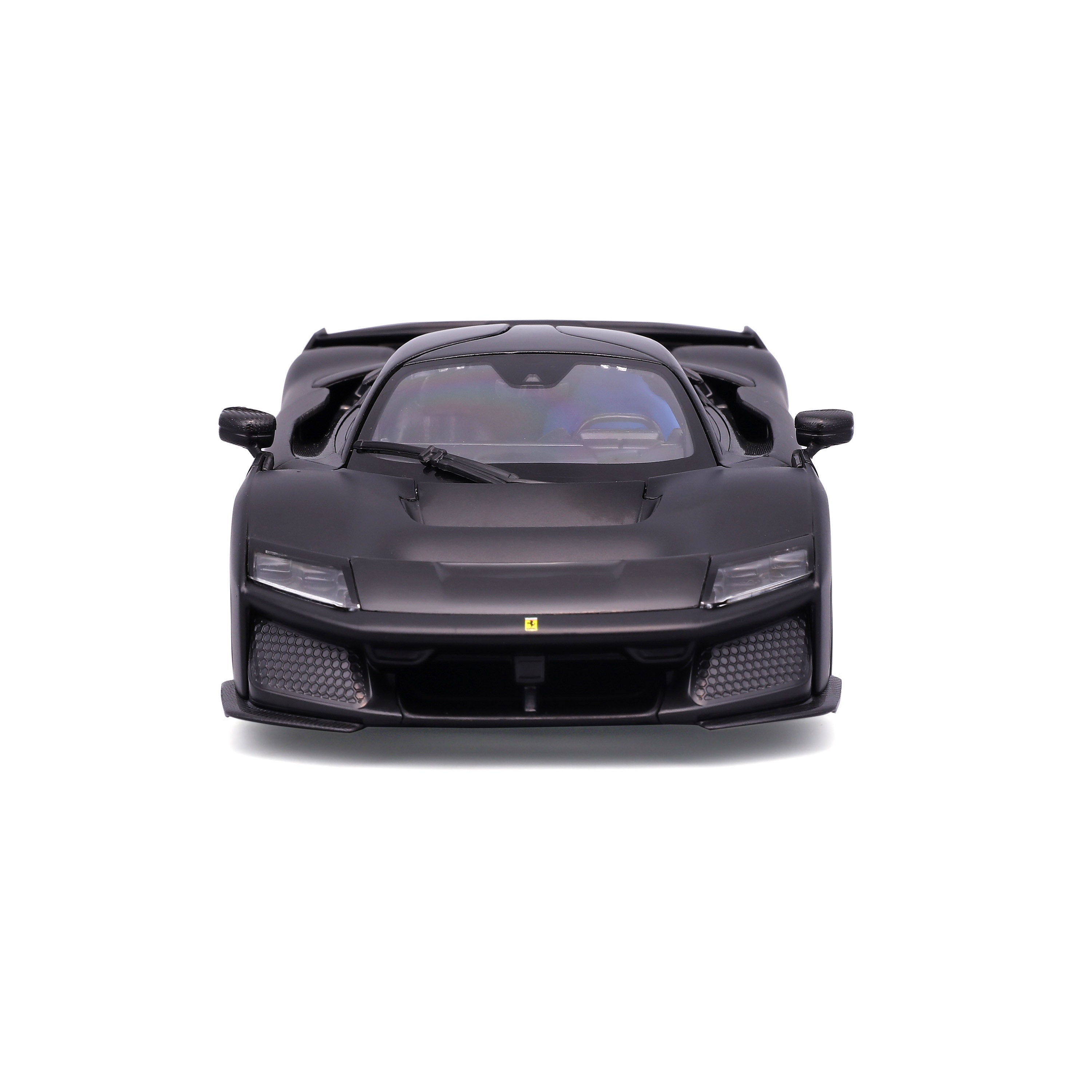 bburago-street-cars-ferrari-f80-modellauto-1-24-schwarz-matt-mit-vitrine image 3