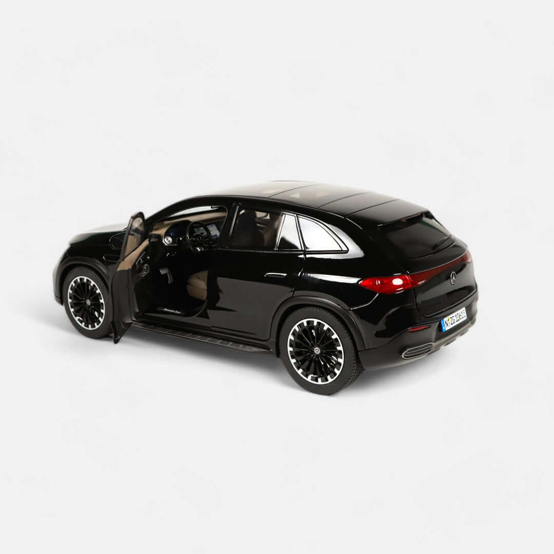 nzg-mercedes-eqe-suv-amg-line-modellauto-1-18-wei image 7