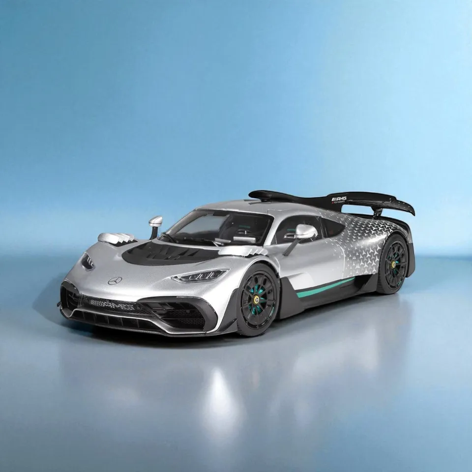 nzg-cars-mercedes-amg-one-race-modellauto-1-18-mit-sternen image 1