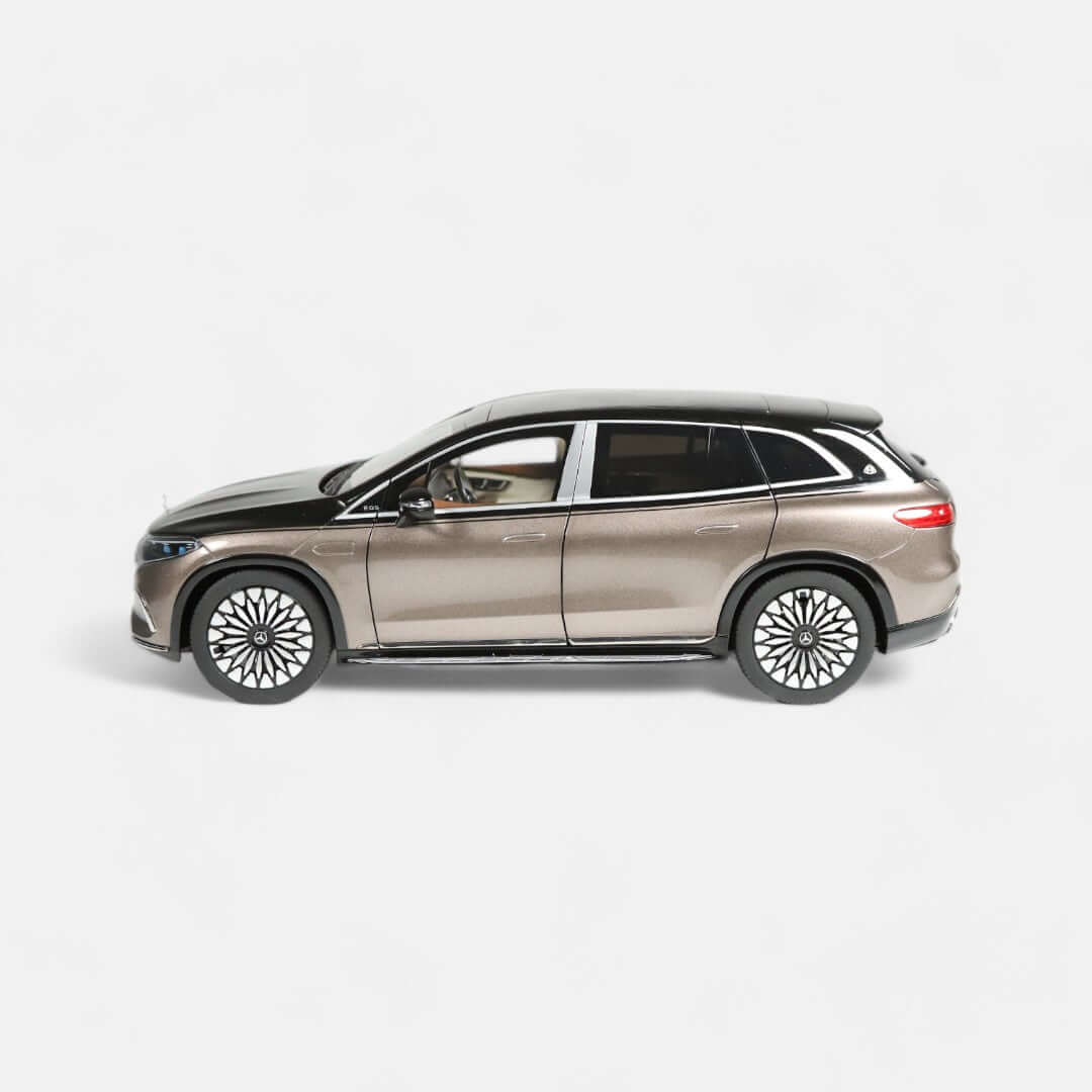 nzg-cars-mercedes-maybach-eqs-suv-modellauto-1-18-sodalithblau image 8
