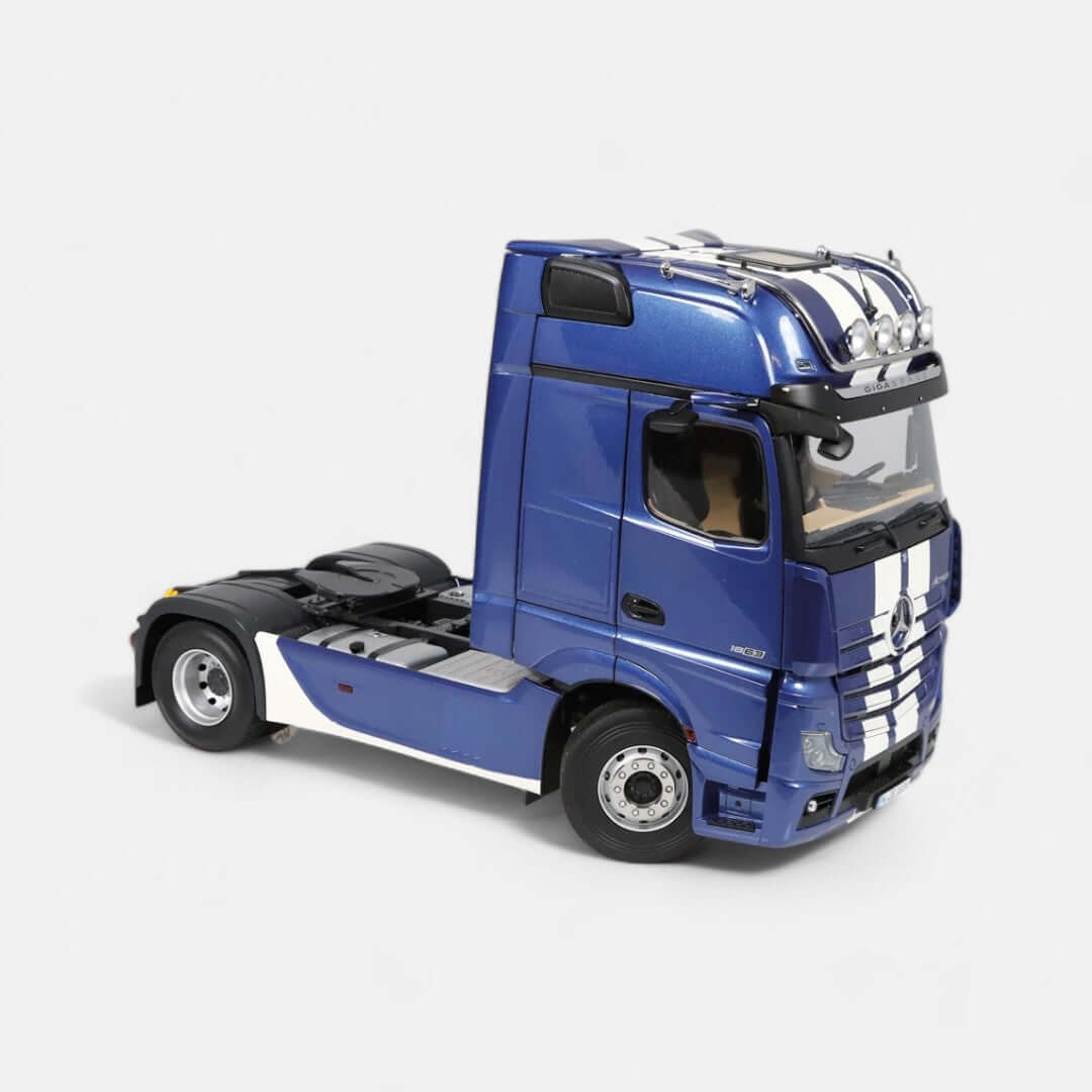 nzg-mercedes-actros-gigaspace-4x2-truck-1-18-blau image 8