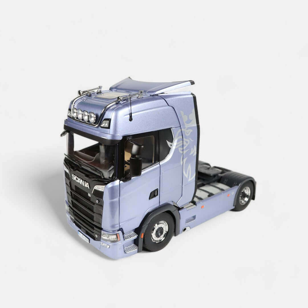 nzg-scania-730s-v8-4x2-lkw-modell-1-18-blau image 2
