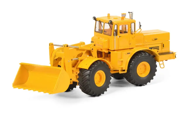 schuco-kirovets-k-700-m-modelltraktor-1-32-gelb-schaufel image 1