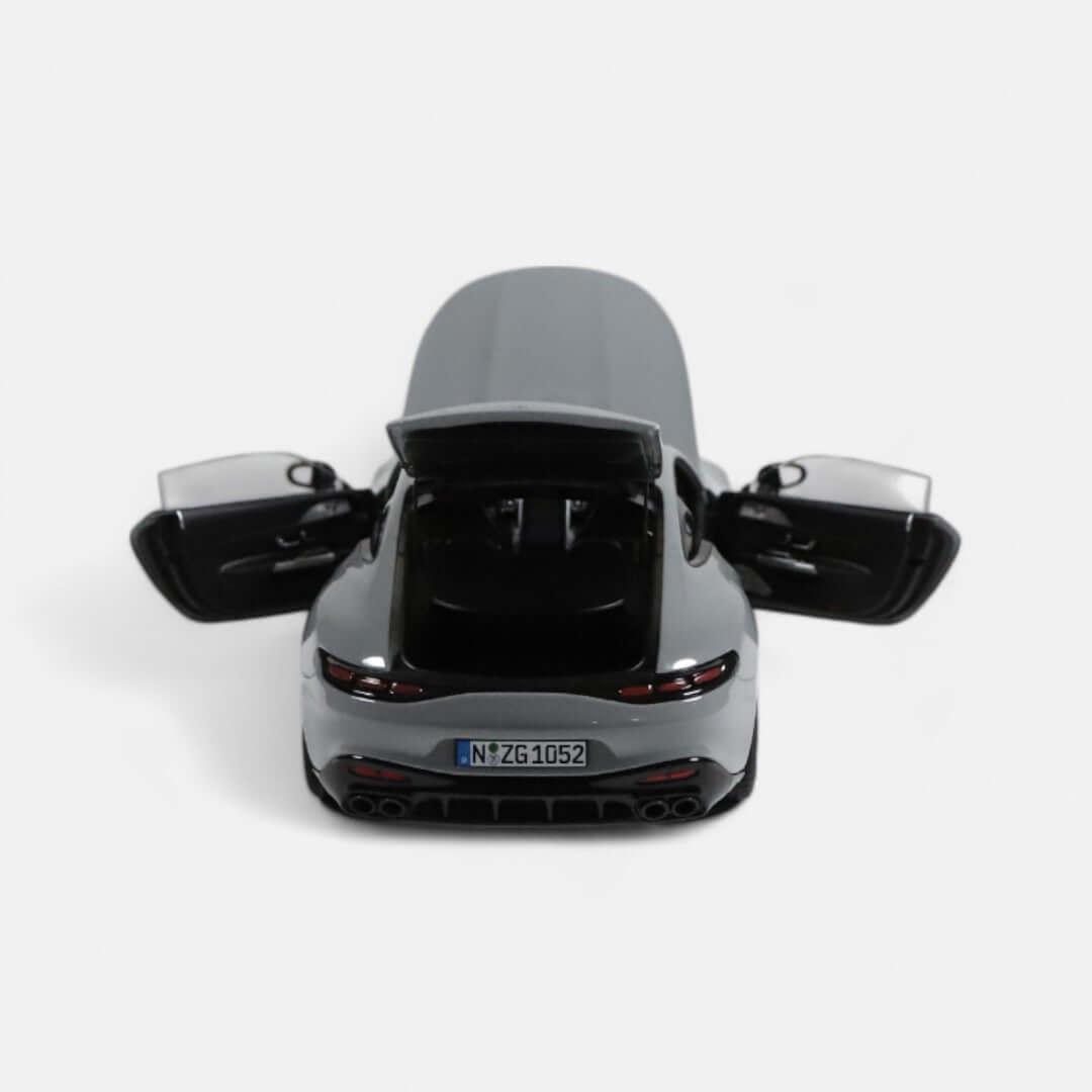 nzg-mercedes-amg-gt-43-modellauto-1-18-alpingrey image 5