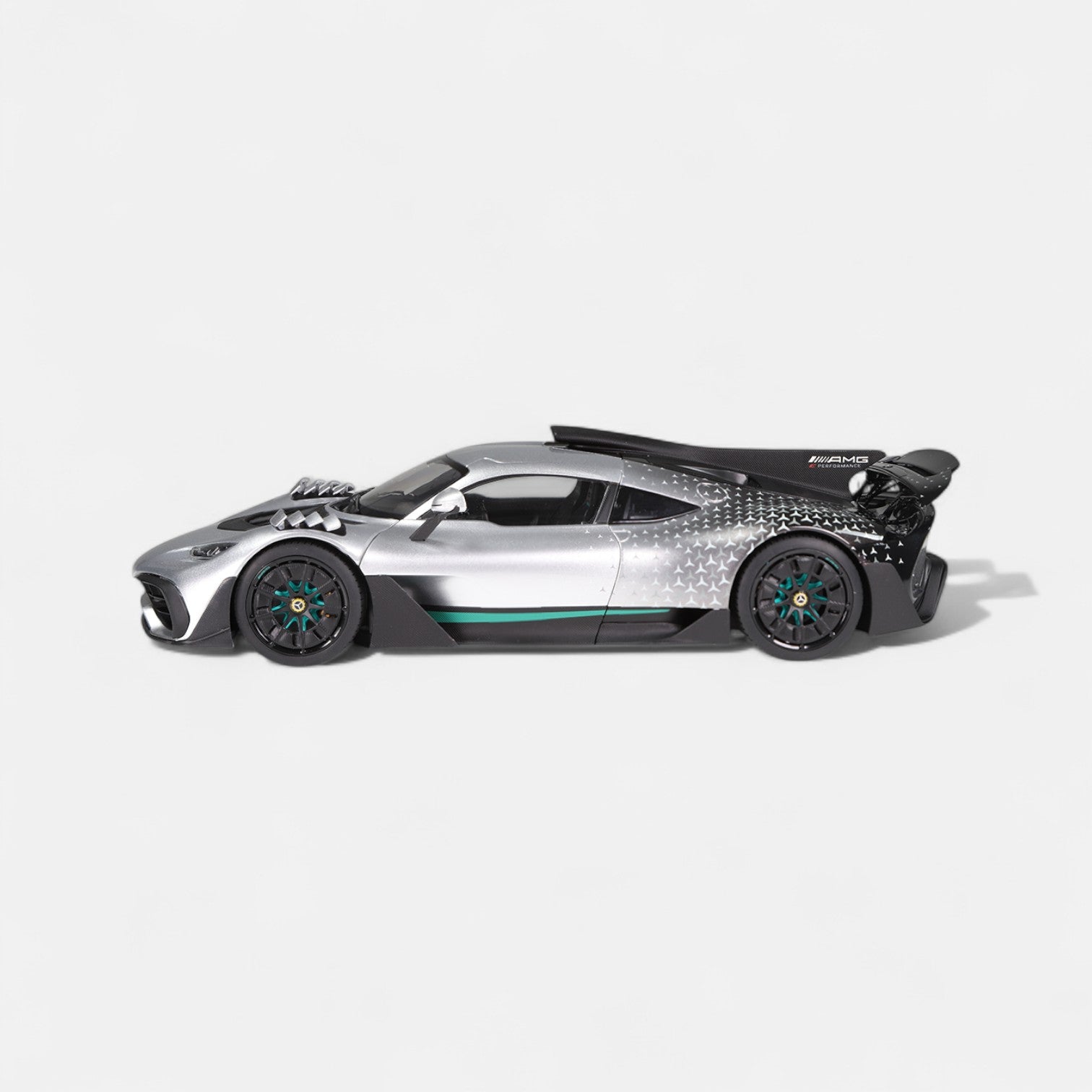 nzg-cars-mercedes-amg-one-race-modellauto-1-18-mit-sternen image 2