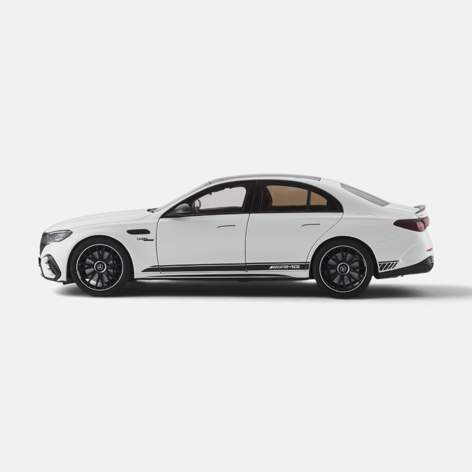 nzg-mercedes-amg-e-53-hybrid-modellauto-1-18-edition-one image 4