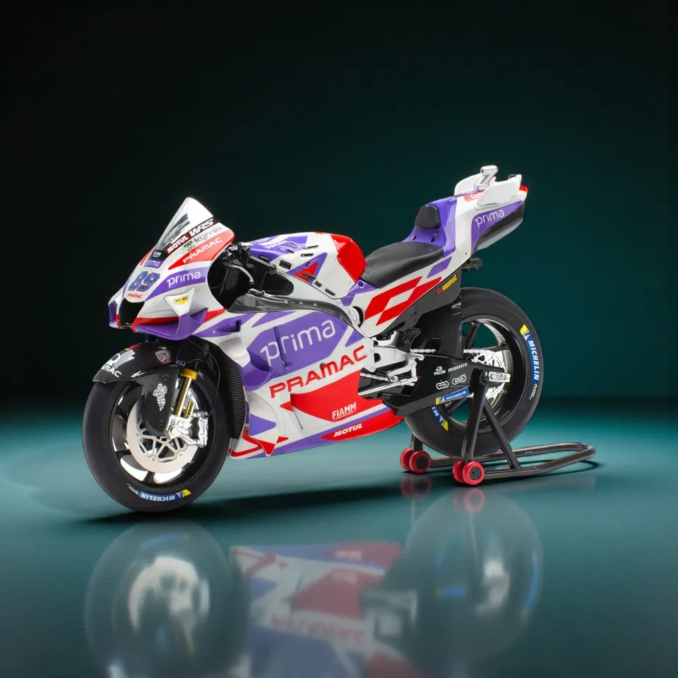 nzg-pramac-ducati-gp23-motorrad-modell-jorge-martin-89 image 1