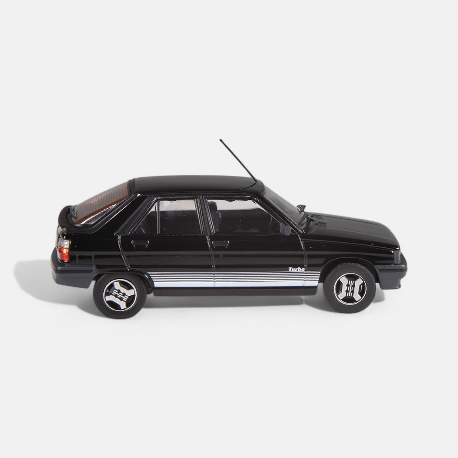 nzg-renault-11-turbo-5-t-rer-1986-1-43-schwarz-lim image 3