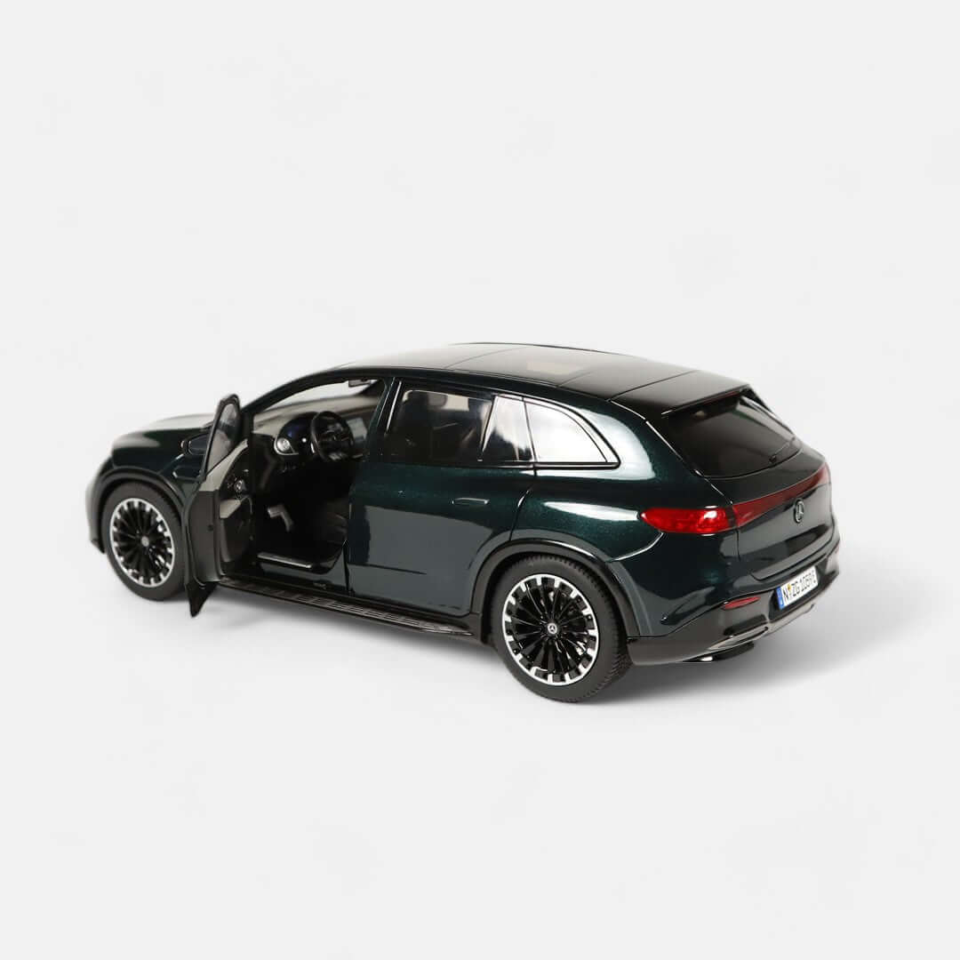 nzg-mercedes-eqs-suv-amg-line-modellauto-1-18-smaragdgr-n image 3