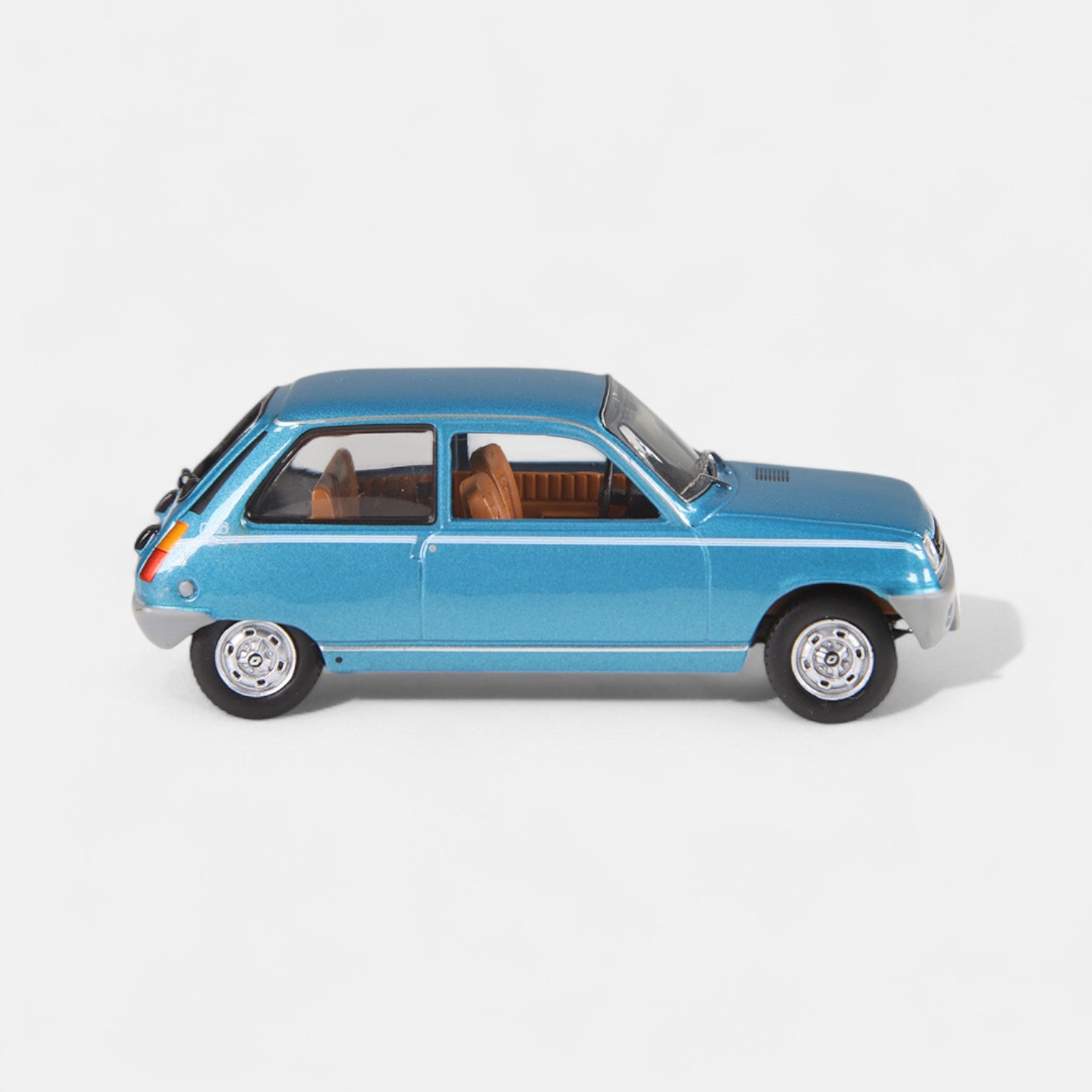nzg-cars-renault-5-ls-1974-modellauto-1-43-blau-limitiert image 4
