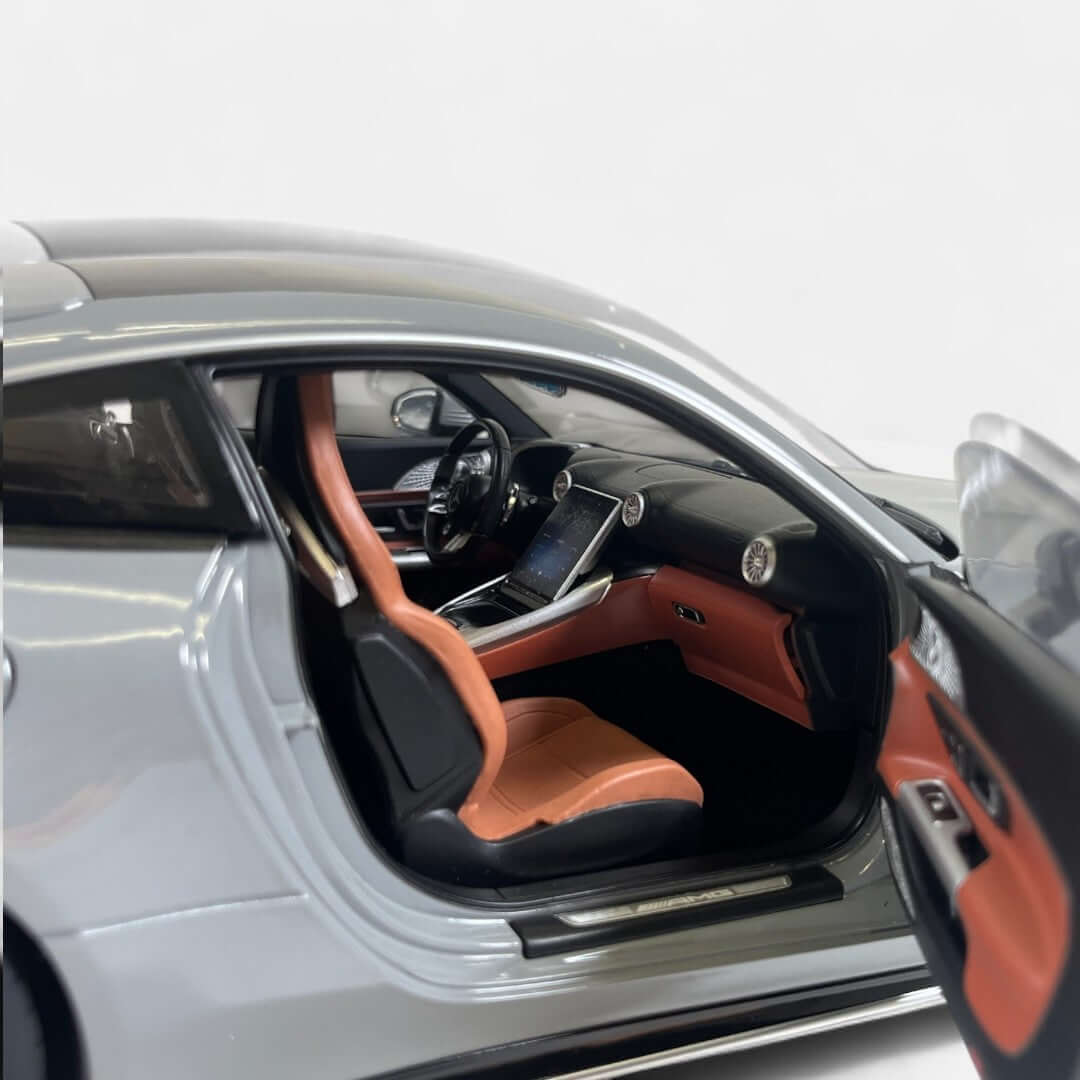 nzg-mercedes-amg-gt-63-auto-1-12-alpingrey image 5