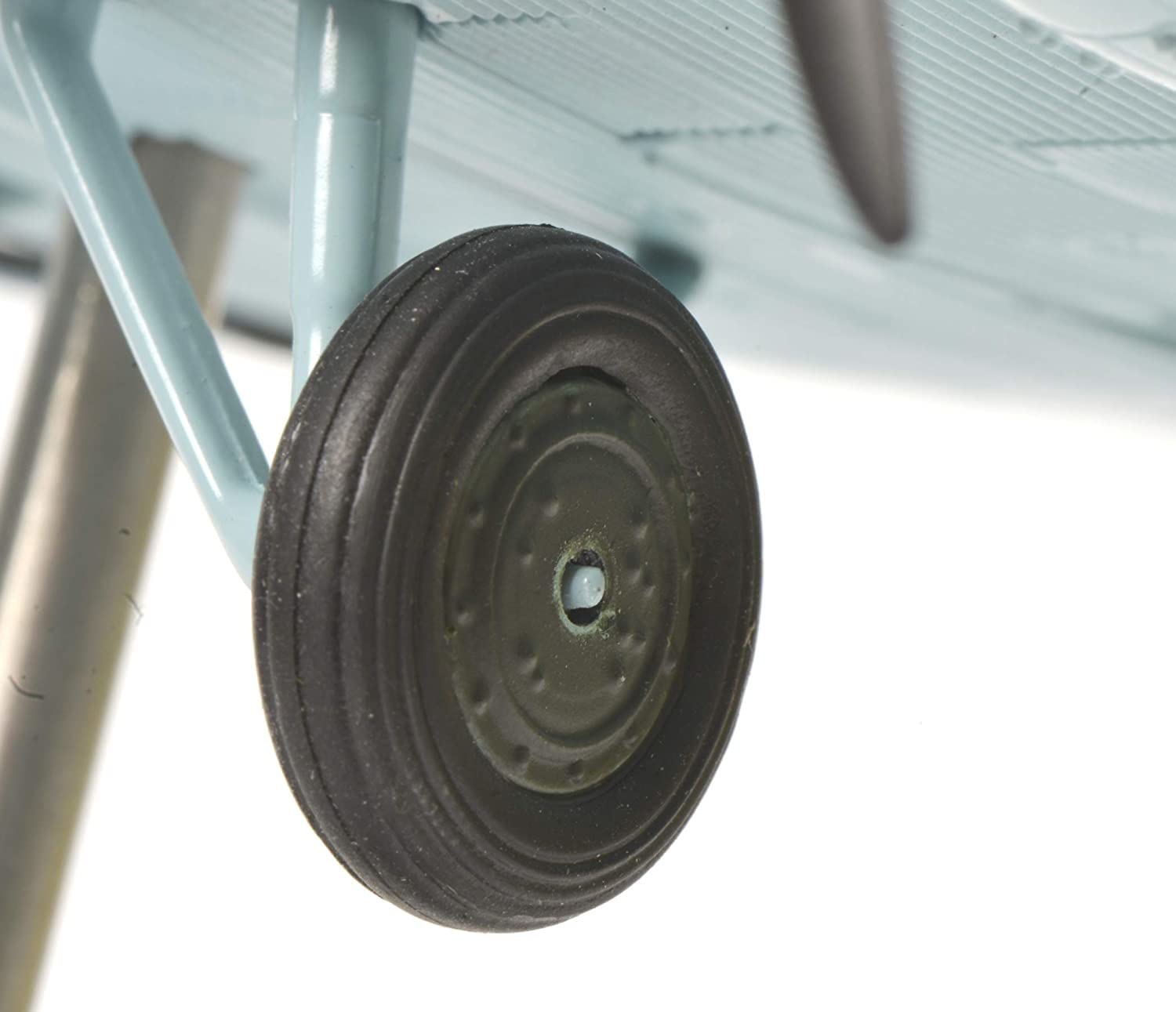 schuco-edition-junkers-ju-52-3m-modellflugzeug-1-72-oliv image 4