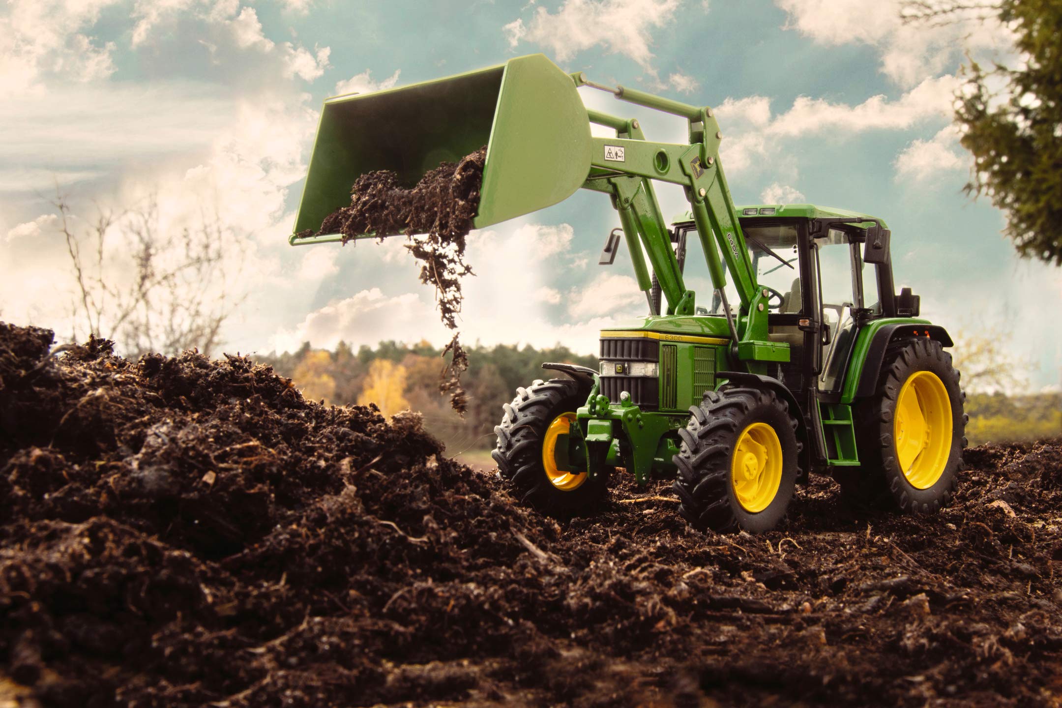 schuco-edition-john-deere-6300-traktor-1-32-gr-n-mit-frontlader image 3
