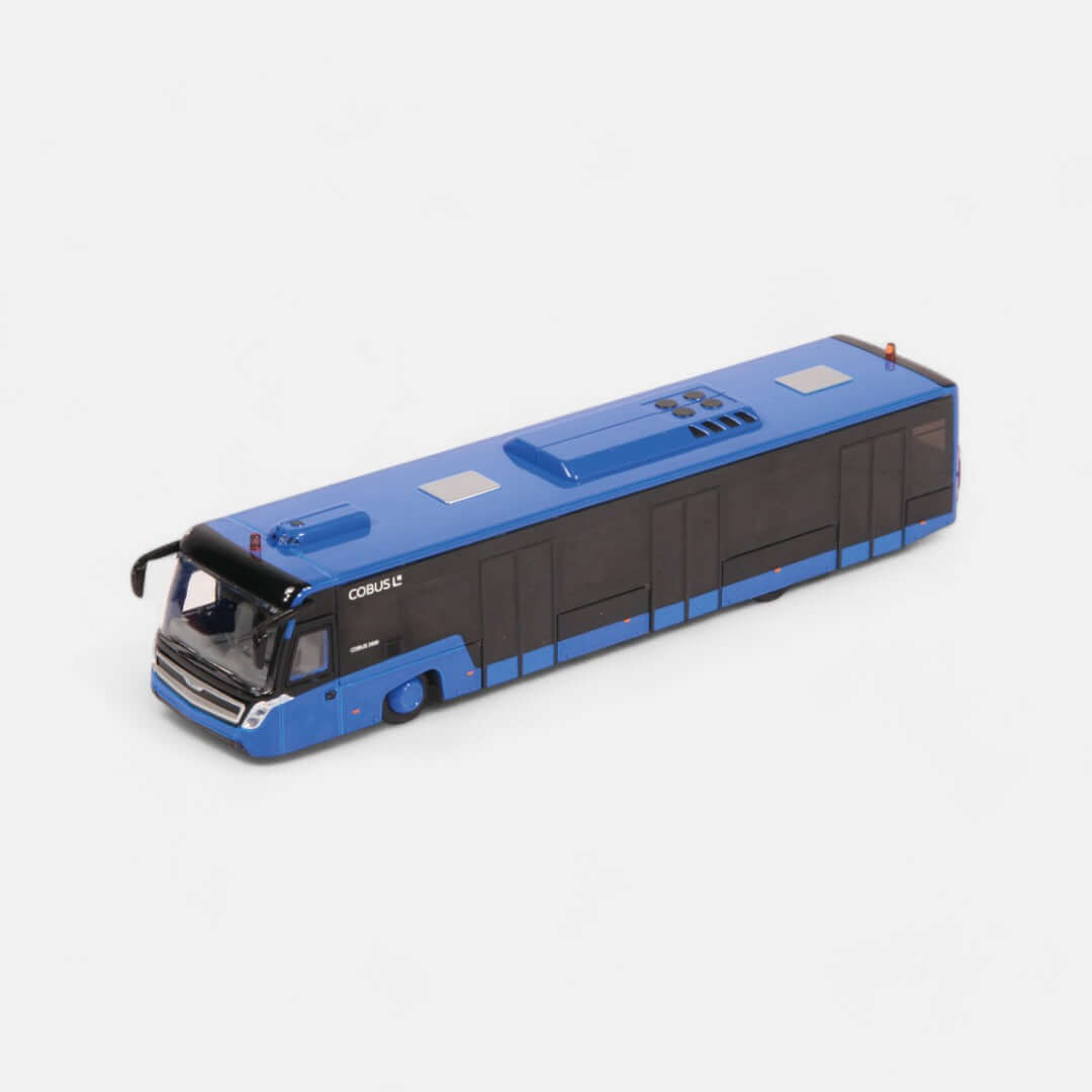 nzg-cobus-3002-flughafenbus-modell-1-87-wei image 6