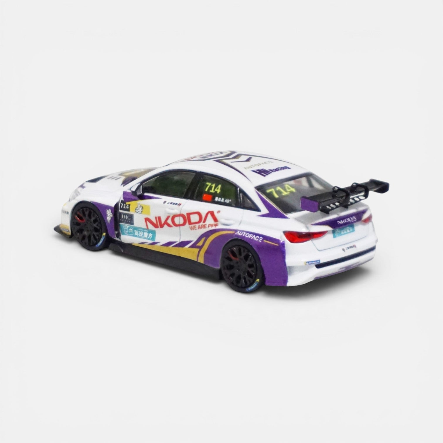 nzg-audi-rs-3-lms-nkoda-2024-rennauto-modell-1-64 image 3