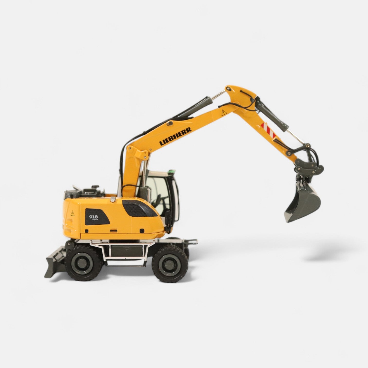 nzg-liebherr-a918-compact-gen-8-mobilbagger-1-50 image 3