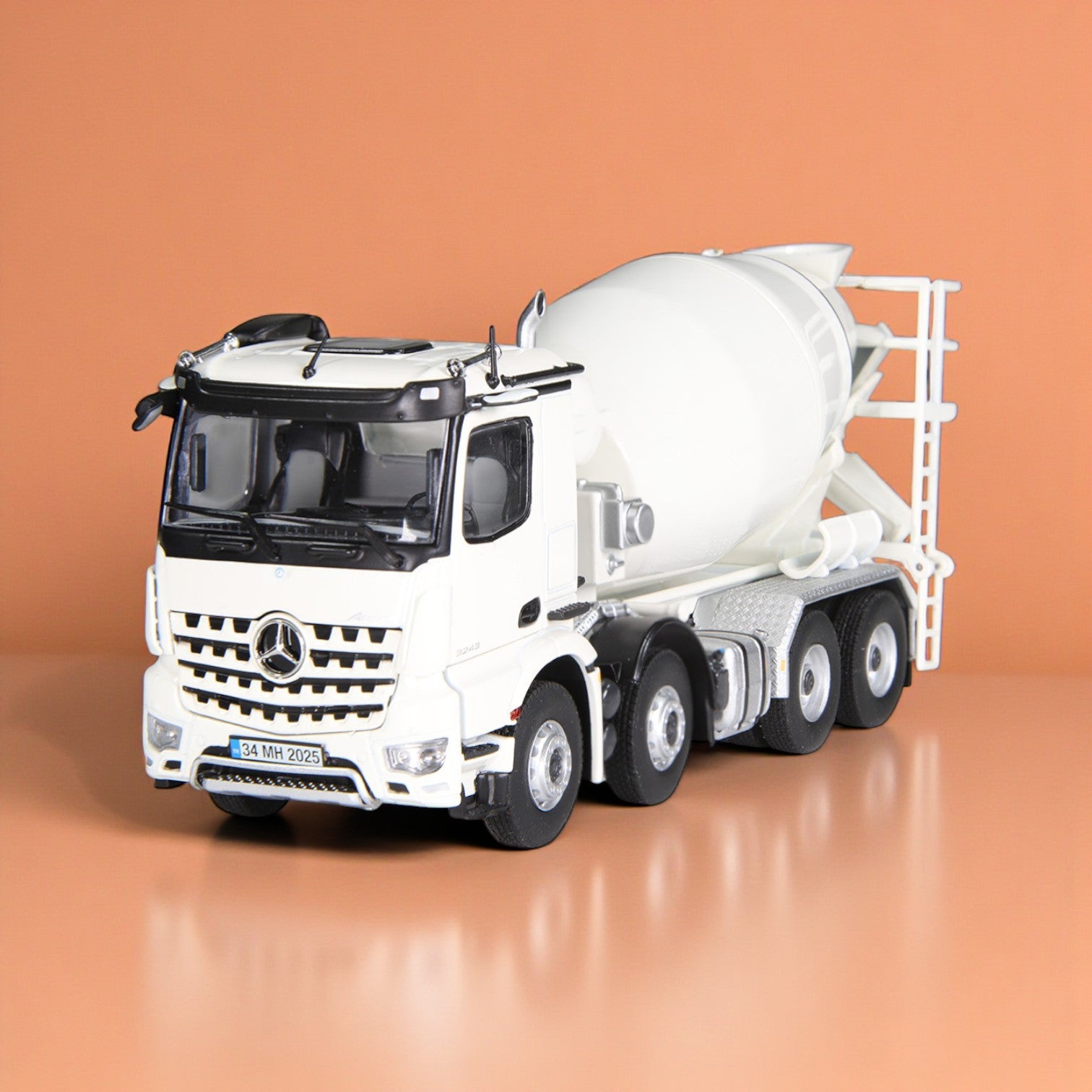 nzg-mercedes-benz-arocs-8x4-betonmischer-lkw-modell-mischtrommel image 1