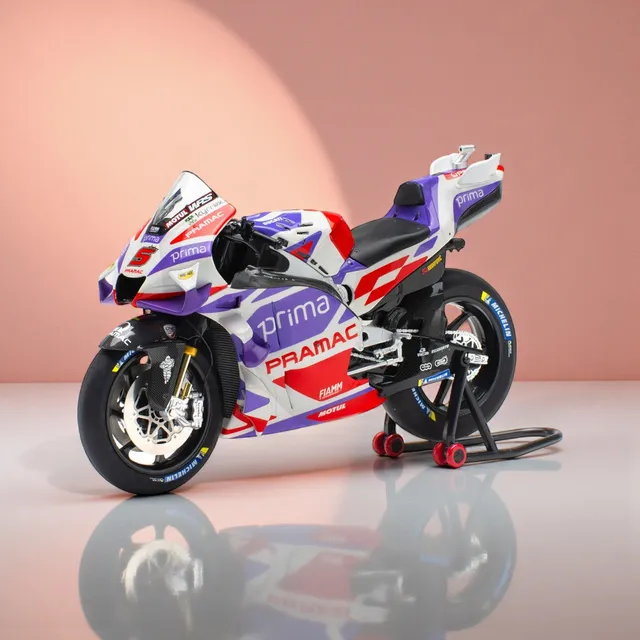 nzg-pramac-ducati-gp23-johann-zarco-motorradmodell-1-12 image 1