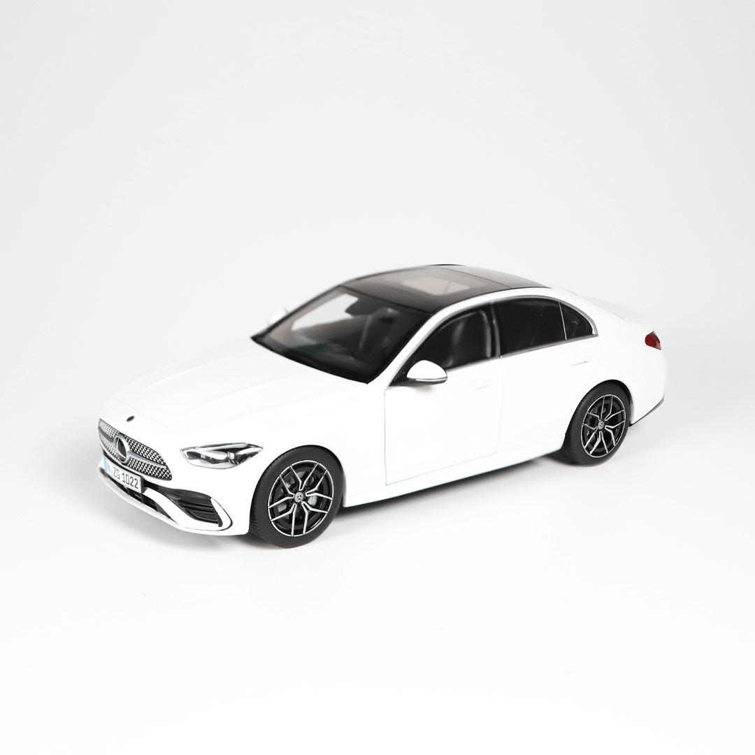 nzg-mercedes-benz-c-klasse-w206-modellauto-1-18-schwarz image 5