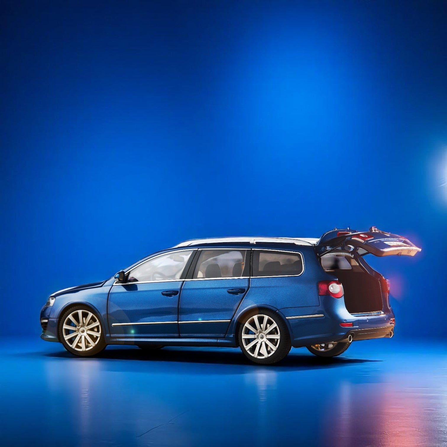 nzg-cars-volkswagen-passat-r36-modellauto-1-18-biscaya-blau image 1