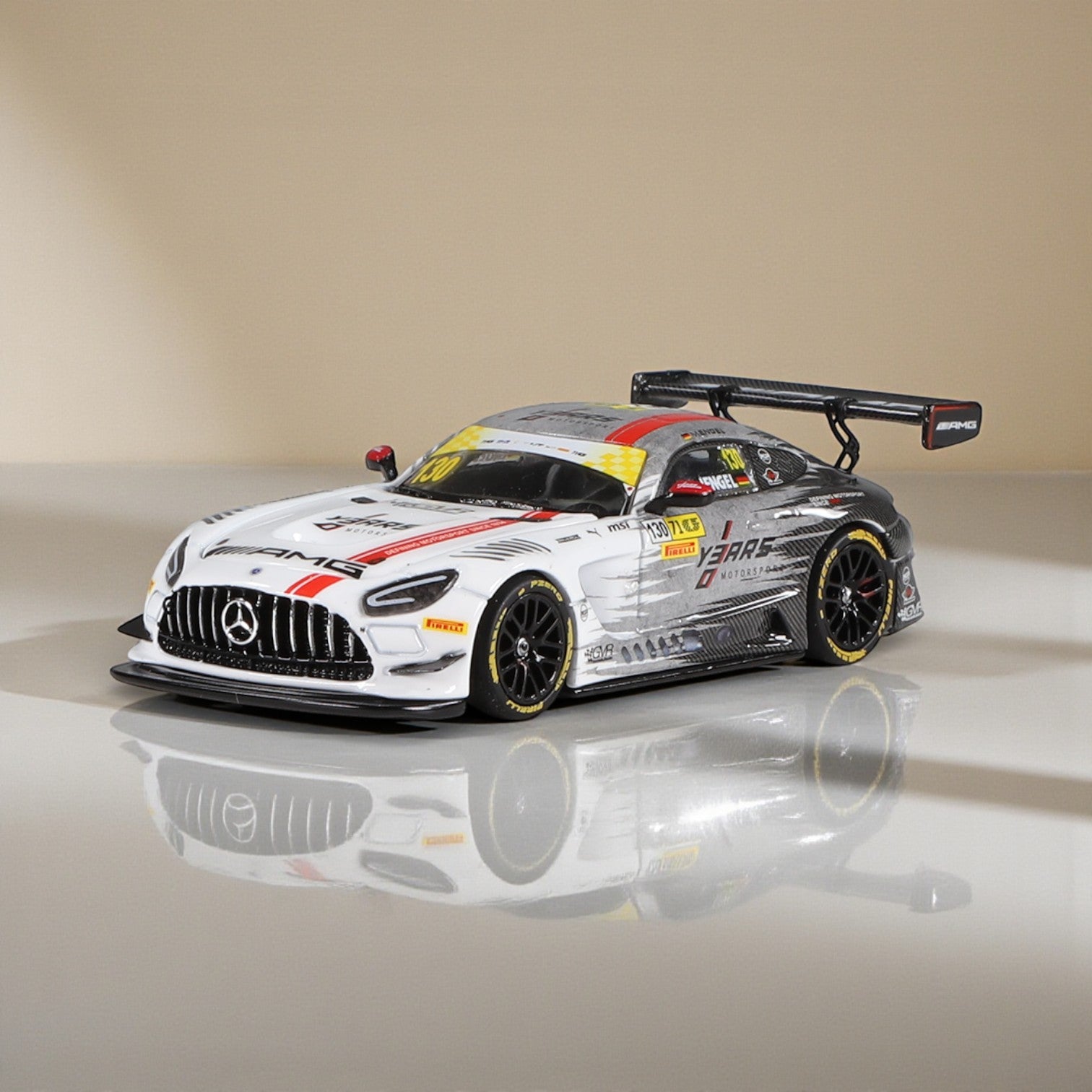 nzg-mercedes-amg-gt3-mann-filter-mamba-modellauto-1-64 image 1