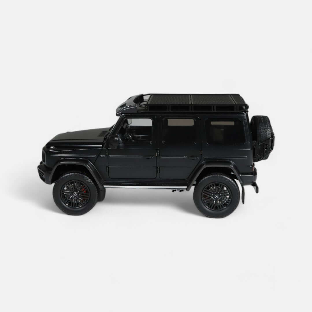 nzg-mercedes-amg-g-63-4x4-modellauto-1-18-night-black image 3