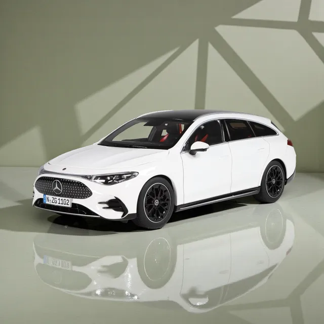 nzg-mercedes-cla-shooting-brake-modellauto-1-18-eq-kombi image 1