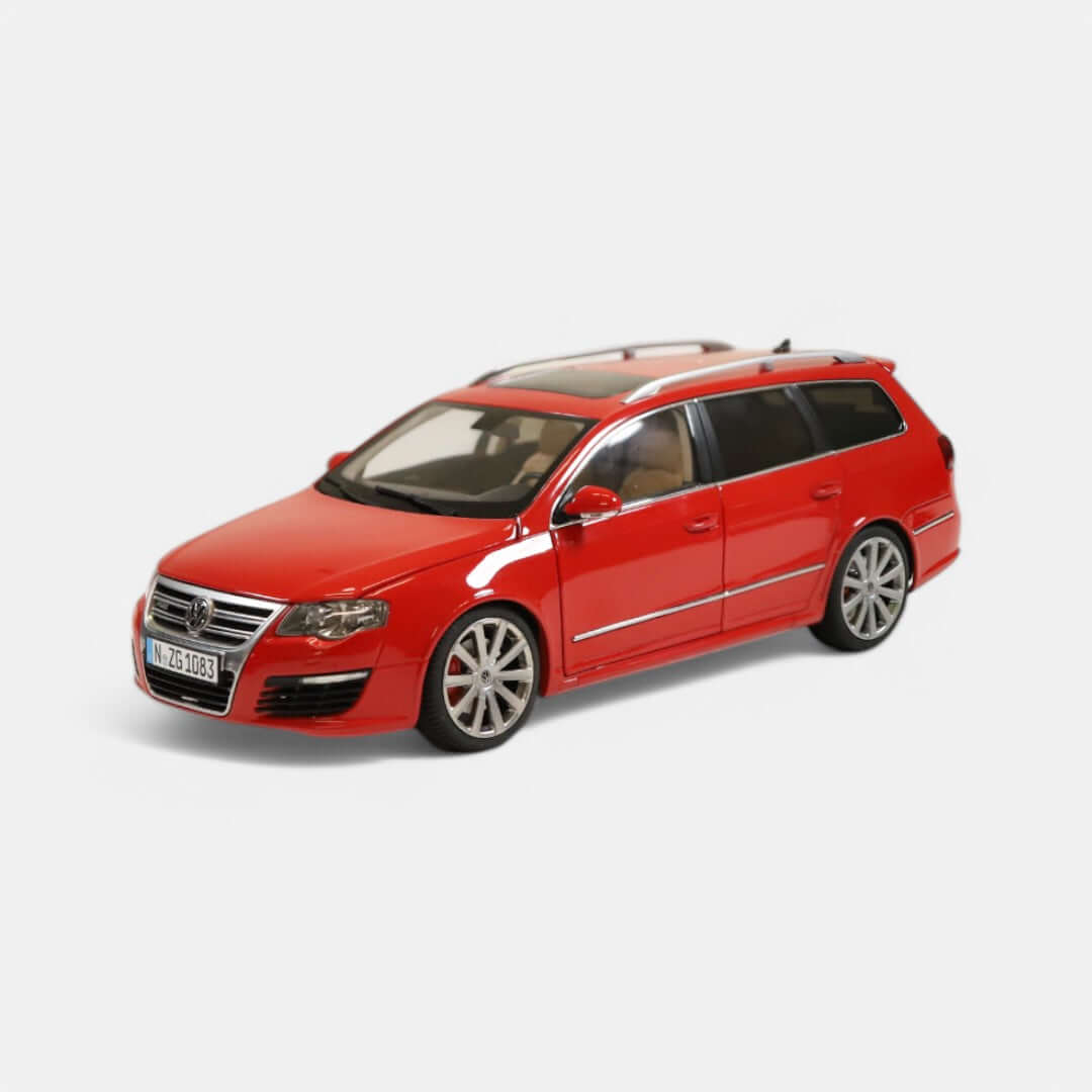 nzg-cars-volkswagen-passat-r36-modellauto-1-18-biscaya-blau image 6