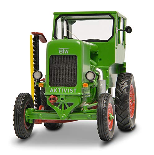 schuco-pro-r32-ifa-rs-03-aktivist-traktor-1-32-gr-n image 8