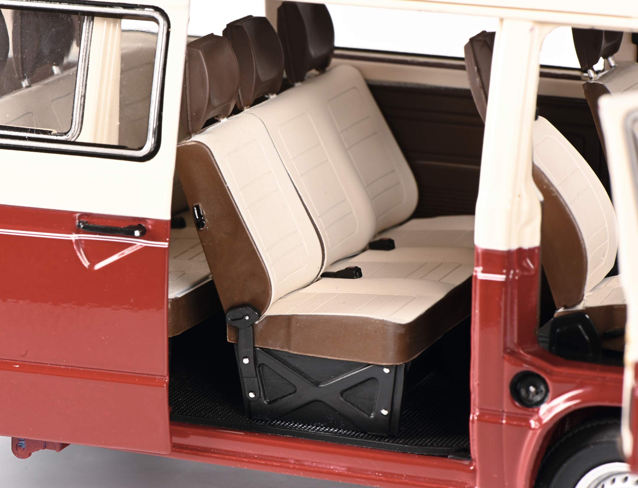 schuco-edition-vw-t3a-bus-modellauto-1-18-rot-wei image 5