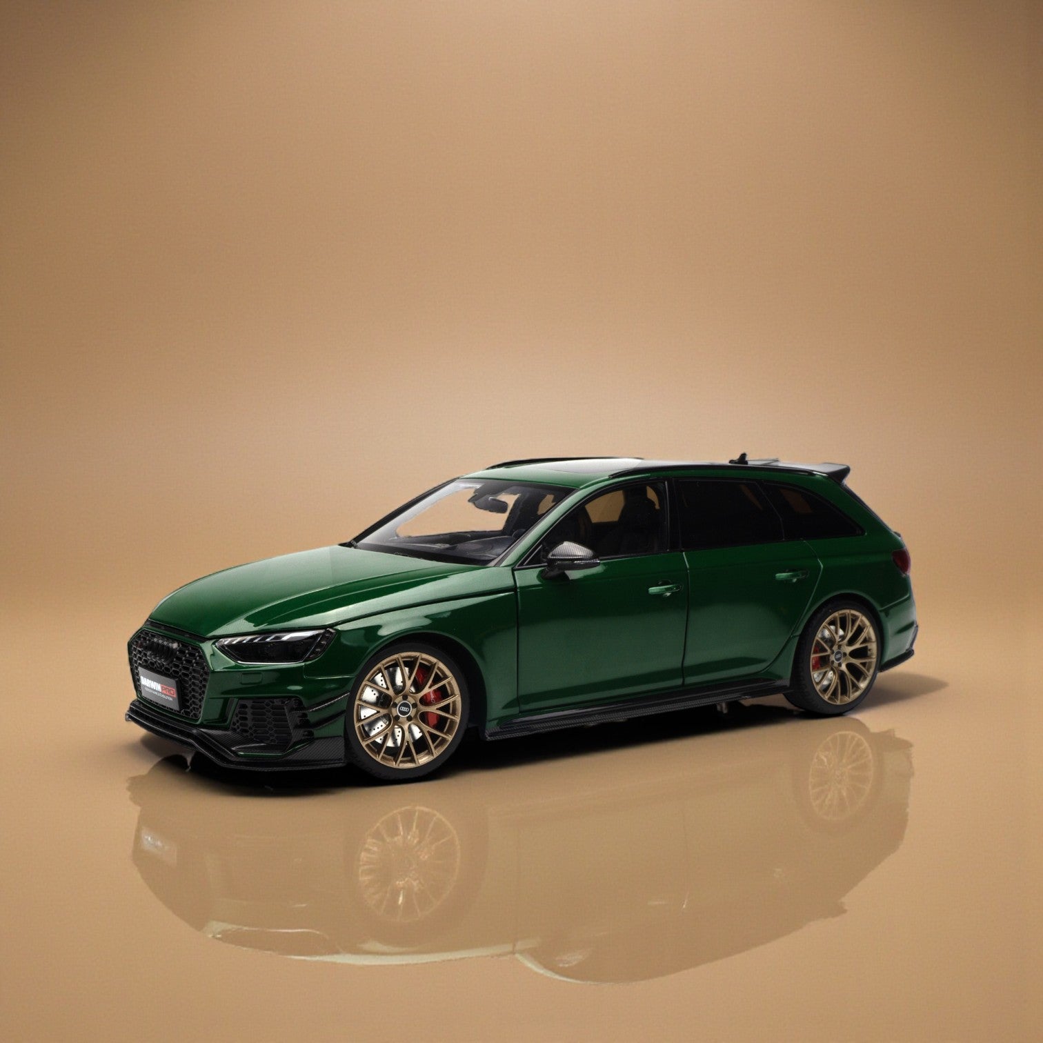 nzg-cars-audi-rs4-darwin-modellauto-1-18-gr-n-metallic image 1