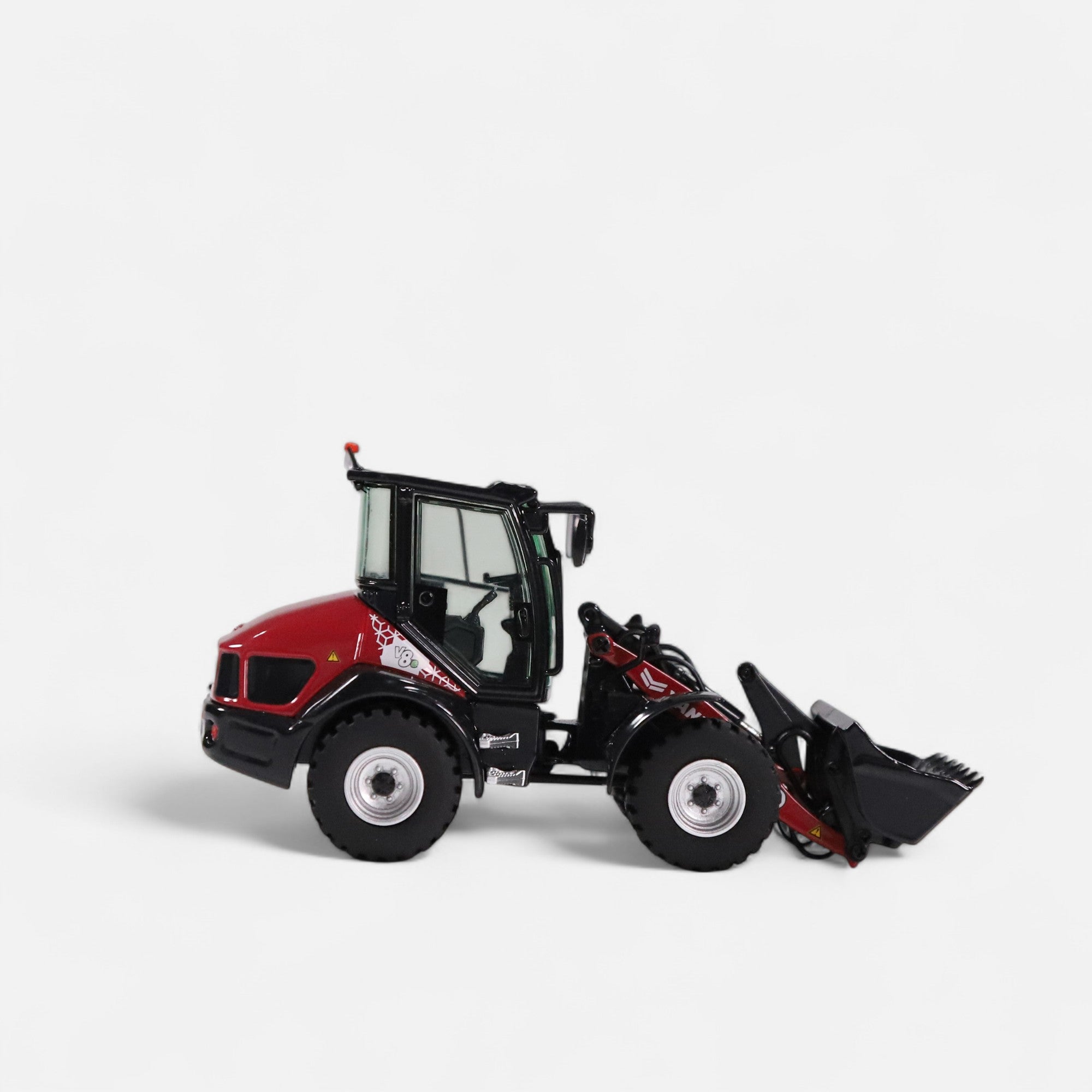 nzg-yanmar-v8e-kompaktradlader-modell-1-50-elektro image 2