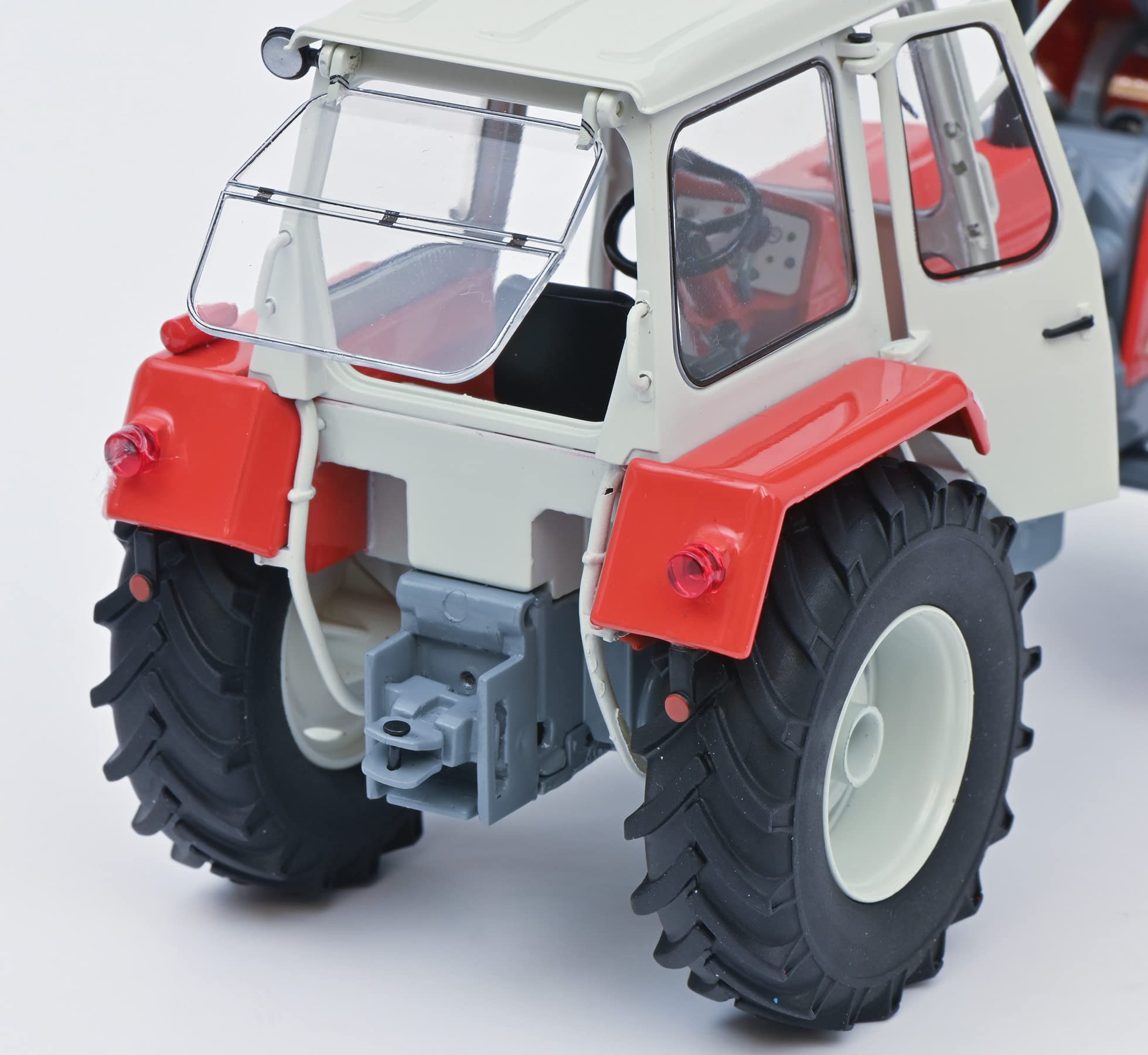 schuco-edition-fortschritt-zt-304-traktor-1-32-rot-modellauto image 4