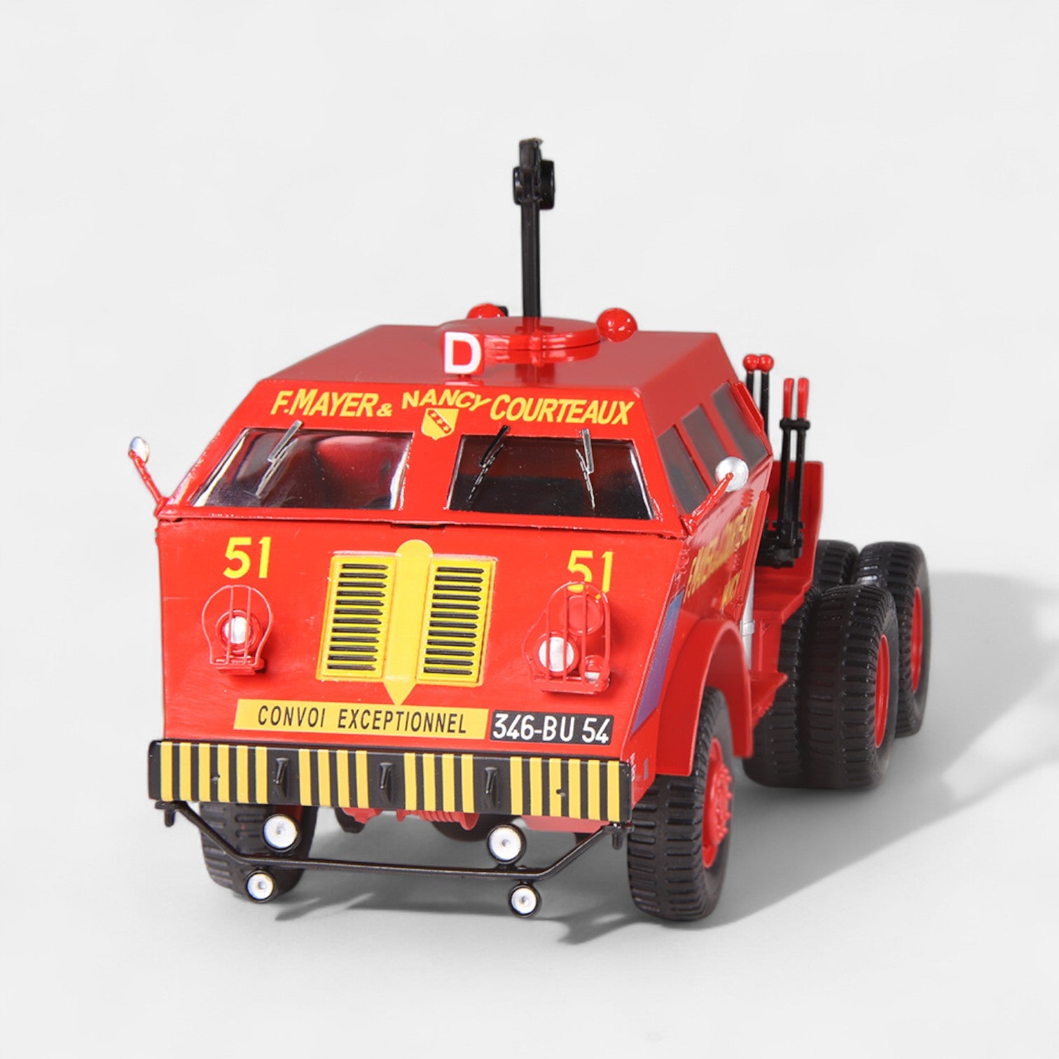 nzg-pacific-m26-f-mayer-truck-1-43-limitiert image 2