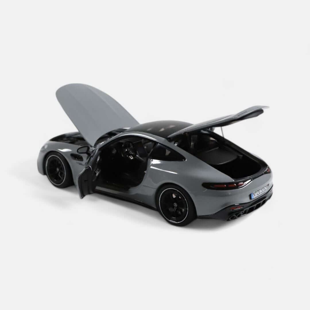nzg-mercedes-amg-gt-43-modellauto-1-18-alpingrey image 4