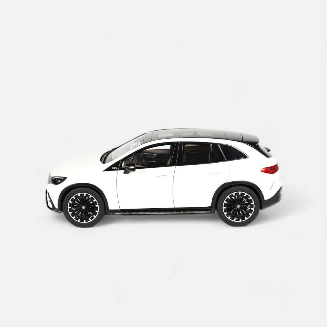nzg-mercedes-eqe-suv-amg-line-modellauto-1-18-wei image 3