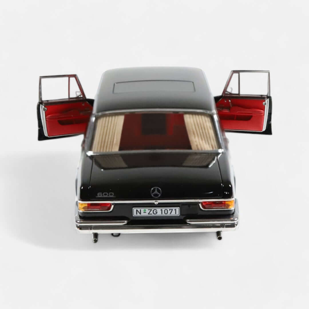 mercedes-benz-600-pullman-modellauto-1-18-champagner-koffer image 8