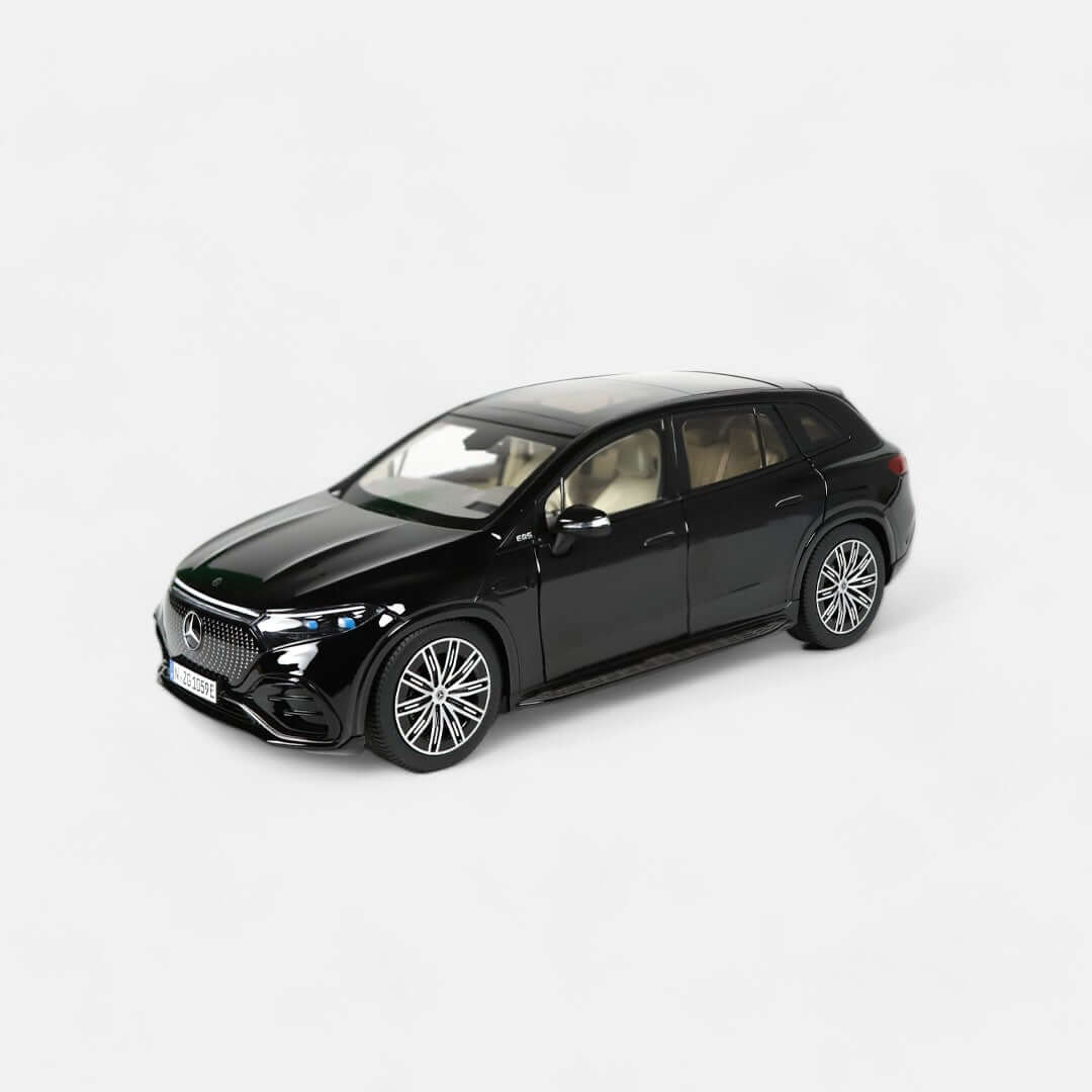 nzg-mercedes-eqs-suv-amg-line-modellauto-1-18-smaragdgr-n image 6