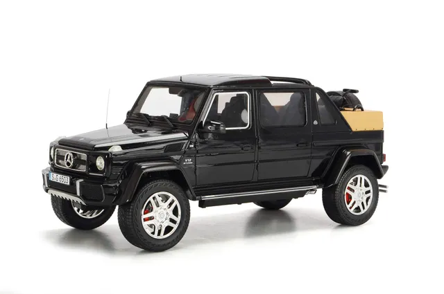 schuco-pro-r18-mercedes-maybach-g650-landaulet-1-18-schwarz image 1