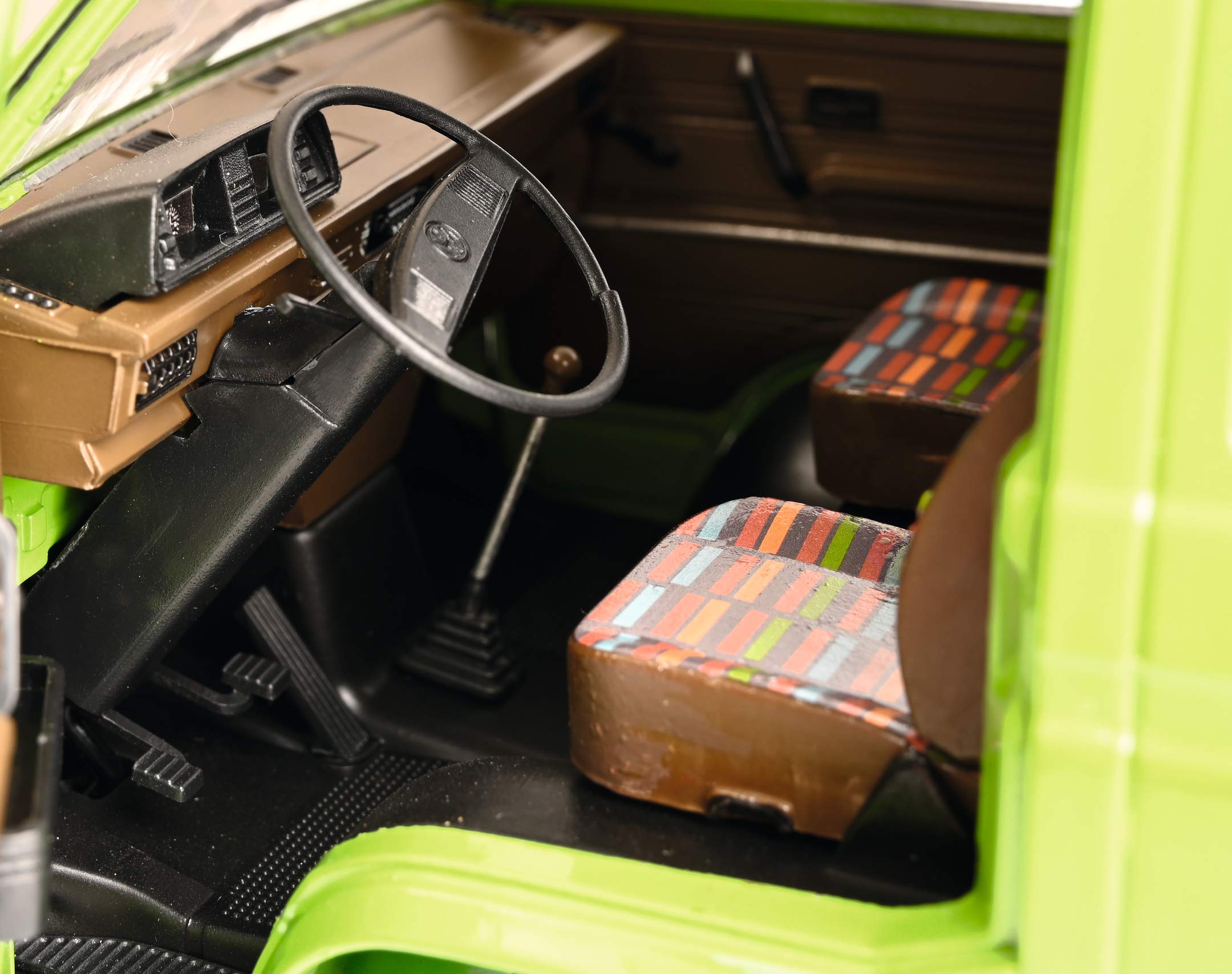 schuco-vw-t3a-camper-joker-westfalia-modellauto-1-18-gr-n image 5