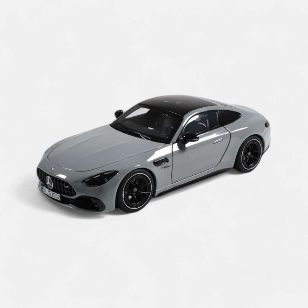 nzg-mercedes-amg-gt-43-modellauto-1-18-alpingrey image 1
