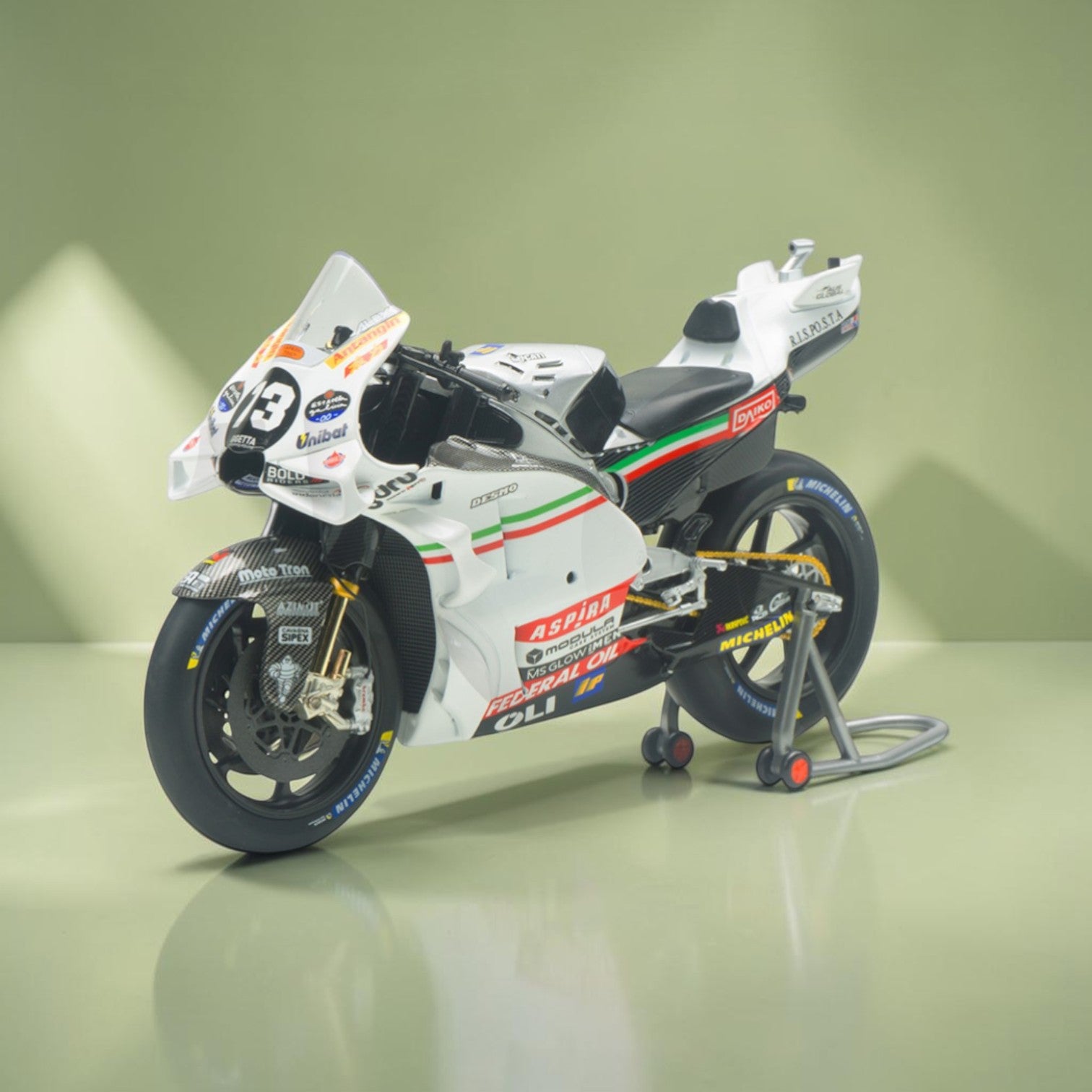 nzg-gresini-ducati-gp23-am73-motorrad-1-12-retro image 1